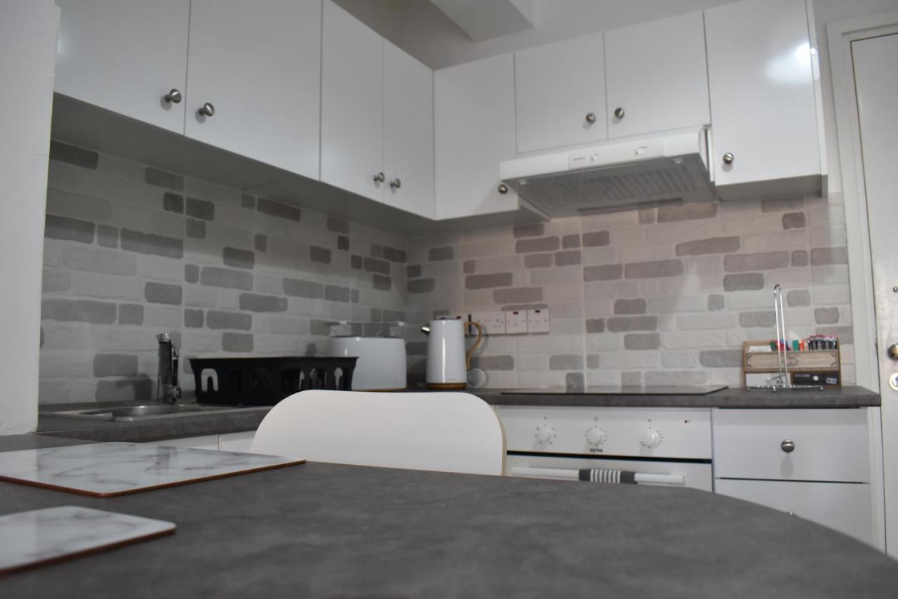 Marias Apartment - In City Centre,Near Beach ลาร์นาคา ภายนอก รูปภาพ